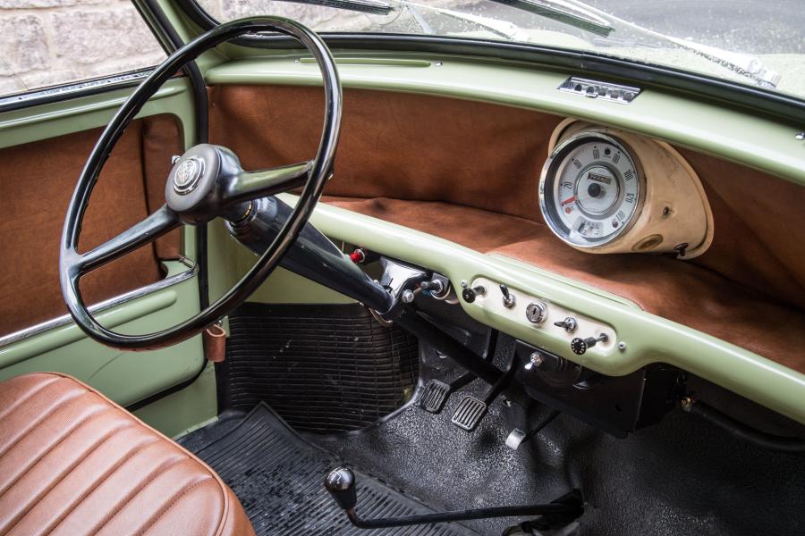 Панель приборов Austin Mini Van (ADO15) 1960 года  (фото 8 из 30)